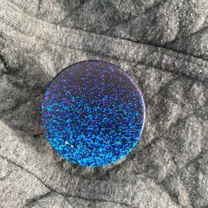 ♦️5 for $15 ♦️ blue/black phone pop thing